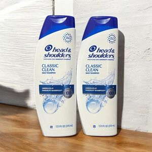 Classic Clean Daily Shampoo - Blue and White ex. 07/27